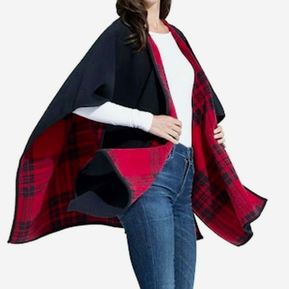 Woolrich Red & Black Tartan Plaid Reversible Cape/Shawl One Size Fits‎ All